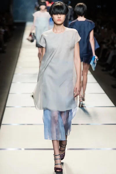 Look 9